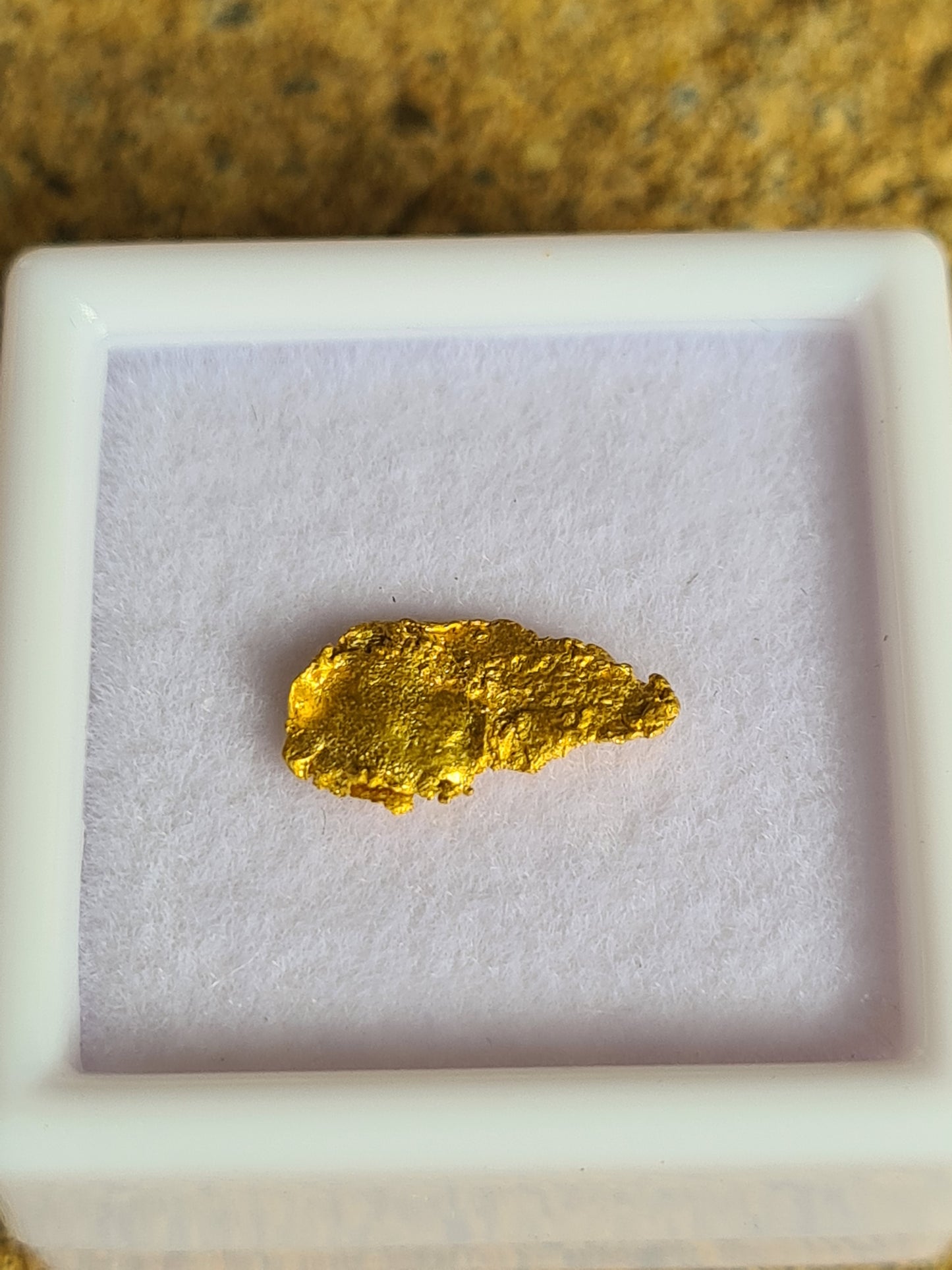 Leaf Gold Nugget .24 grams